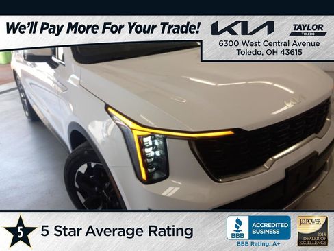 Used 2024 Kia Sorento S FWD image 1