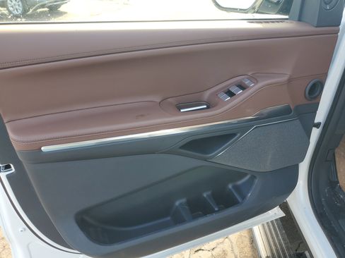 New 2026 Lincoln Navigator Reserve image 8