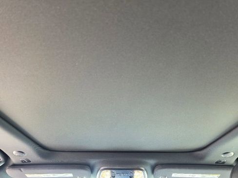 Used 2019 Jeep Grand Cherokee High Altitude AWD/4WD image 32