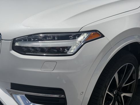 Certified 2023 Volvo XC90 B5 Plus w/ Protection Package Premier AWD/4WD image 8