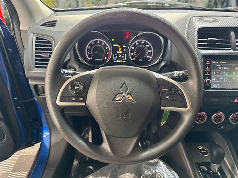 Used 2018 Mitsubishi Outlander Sport ES AWD/4WD image 18