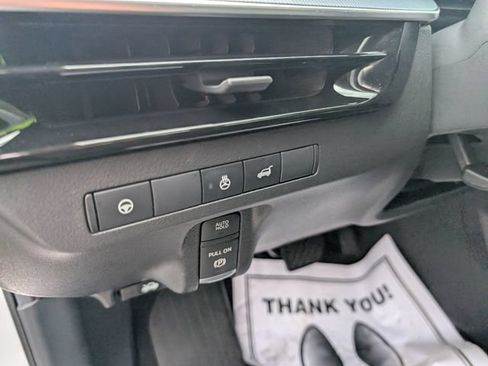 Certified 2025 Nissan Murano SL w/ Cargo Package AWD/4WD image 16
