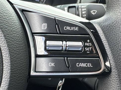 Used 2020 Kia Forte LXS FWD image 26