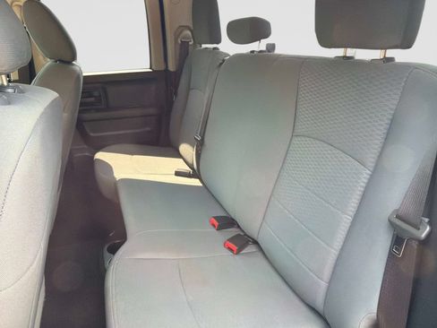 Used 2015 RAM 1500 Express RWD image 14