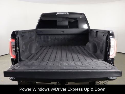 Used 2018 GMC Sierra 1500 Denali w/ Denali Ultimate Package AWD/4WD image 17
