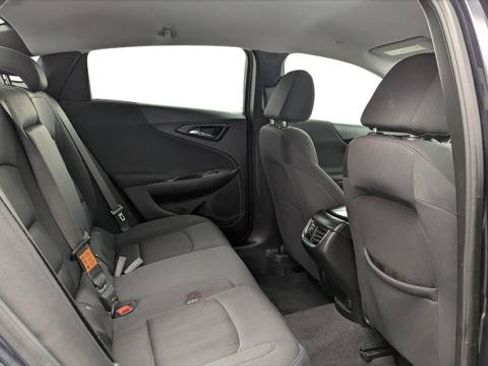 Used 2023 Chevrolet Malibu LT FWD image 18