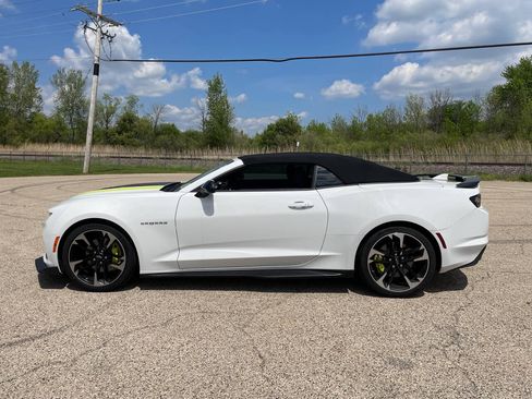 Used 2023 Chevrolet Camaro SS RWD image 2