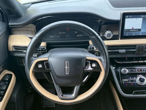 Used 2022 Lincoln Corsair Reserve w/ Equipment Group 201A AWD/4WD image 12