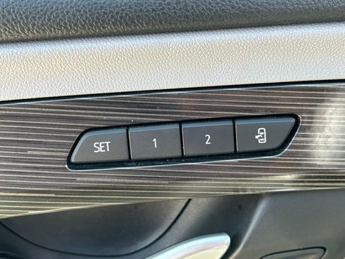 Used 2022 GMC Terrain SLT AWD/4WD image 26