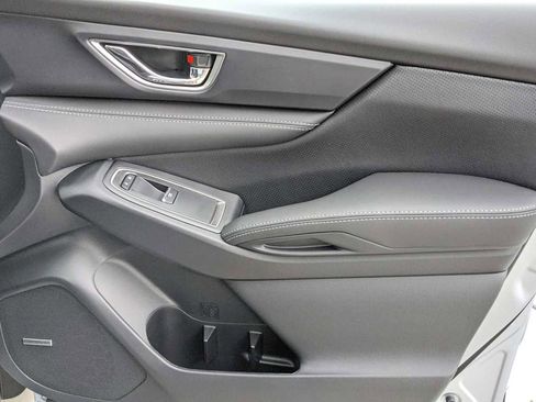 New 2025 Subaru Ascent Limited image 25