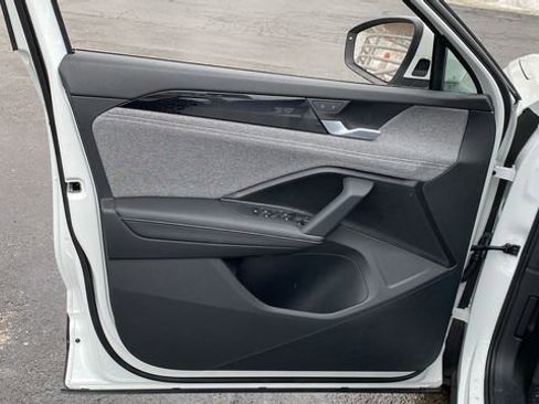 New 2026 Volkswagen Tiguan S AWD/4WD image 19