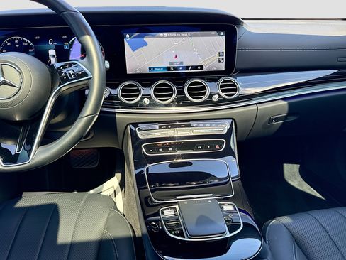 Used 2023 Mercedes-Benz E 450 4MATIC Sedan image 19