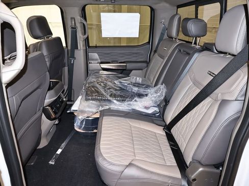 New 2026 Ford F450 Platinum image 14