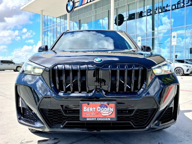 New 2027 BMW X1 xDrive28i w/ Technology Package AWD/4WD image 2