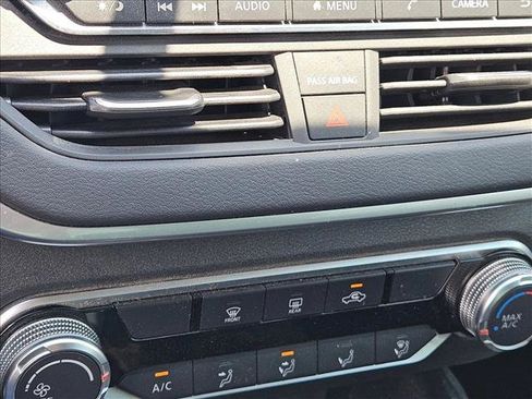 Used 2019 Nissan Altima 2.5 S FWD image 14