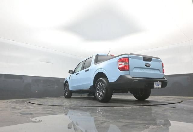 New 2026 Ford Maverick XLT w/ XLT Luxury Package FWD image 37