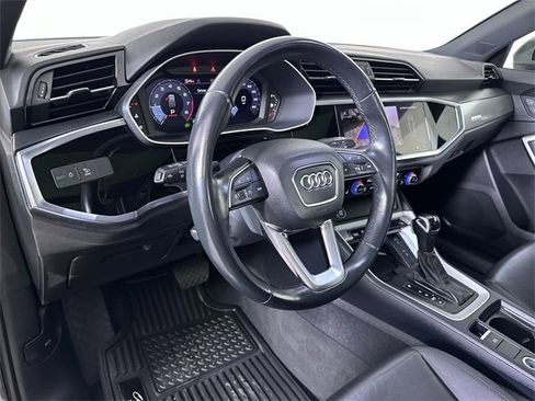 Used 2024 Audi Q3 2.0T Premium image 10