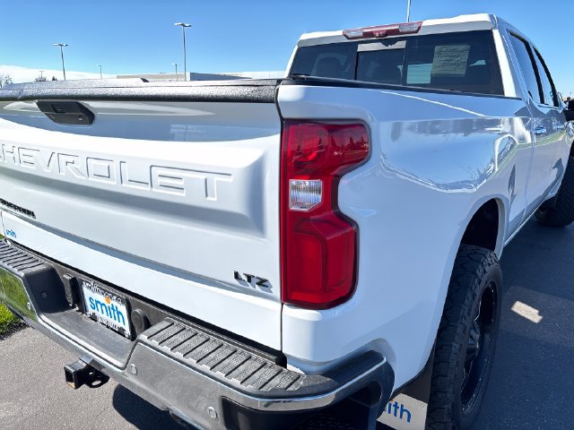 Used 2020 Chevrolet Silverado 1500 LTZ w/ LTZ Premium Package AWD/4WD image 31