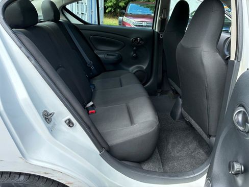 Used 2016 Nissan Versa S FWD image 21