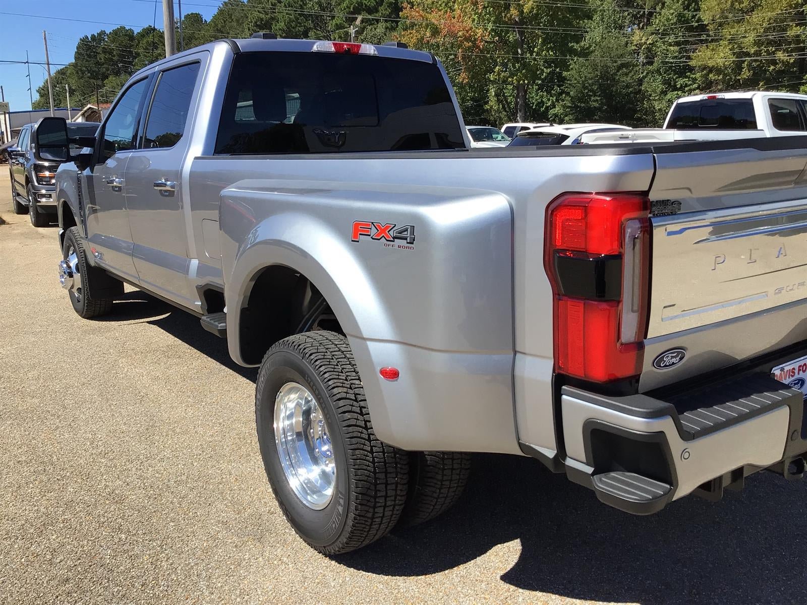 New 2027 Ford F350 Platinum w/ Platinum Plus Package AWD/4WD image 14