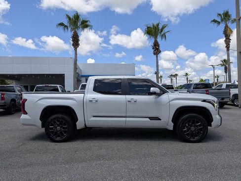 Used 2024 Toyota Tundra Platinum AWD/4WD image 2