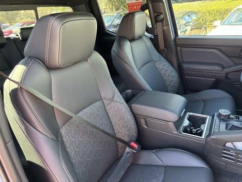 New 2025 Toyota Tacoma Limited AWD/4WD image 17