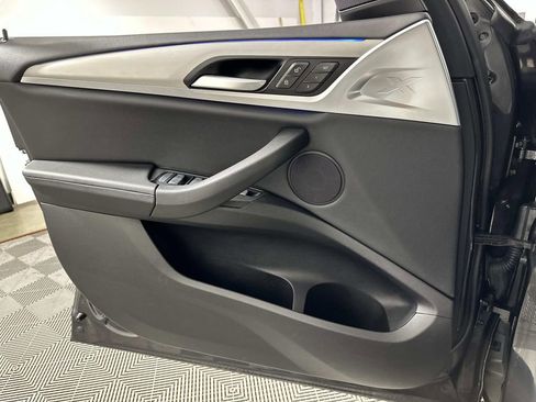 Used 2024 BMW X3 xDrive30i w/ Convenience Package image 17