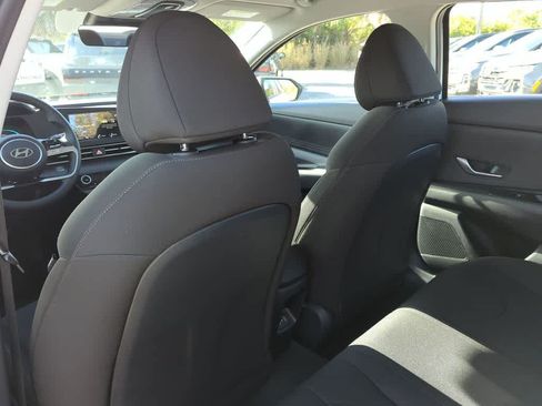 New 2026 Hyundai Elantra Hybrid FWD image 19