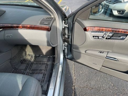 Used 2008 Mercedes-Benz S 550 4MATIC image 31