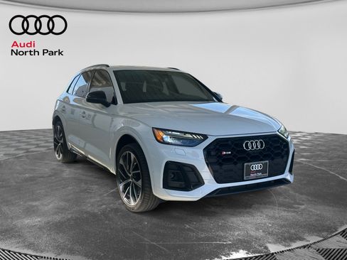 Used 2023 Audi SQ5 Prestige w/ Prestige Package AWD/4WD image 7