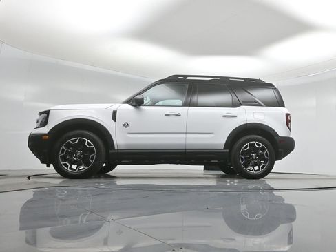 Used 2025 Ford Bronco Sport Outer Banks w/ Outer Banks Tech Package+ AWD/4WD image 53