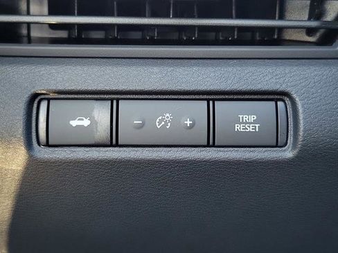 New 2025 Nissan Altima 2.5 SR image 8