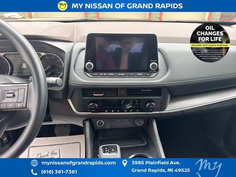 Used 2023 Nissan Rogue SV AWD/4WD image 21