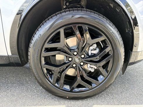 New 2026 Land Rover Discovery Sport Landmark AWD/4WD image 10