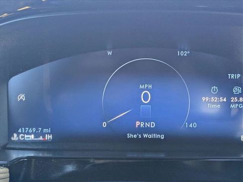 Used 2023 Lincoln Corsair Reserve FWD image 11