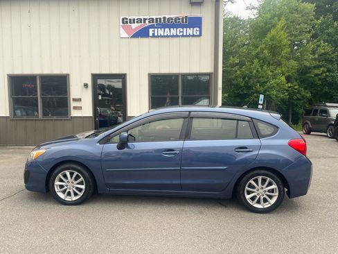 Used 2013 Subaru Impreza 2.0i Premium AWD/4WD image 7