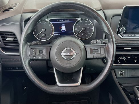 Used 2023 Nissan Rogue S image 18