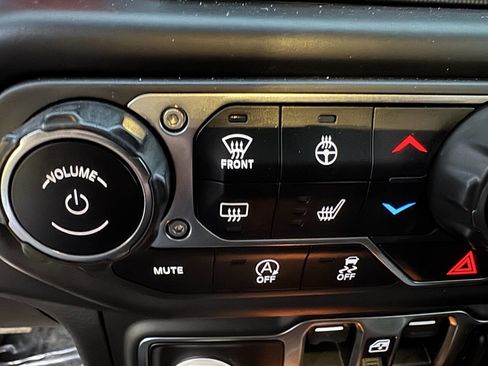 Used 2020 Jeep Wrangler Unlimited Rubicon w/ LED Lighting Group image 46