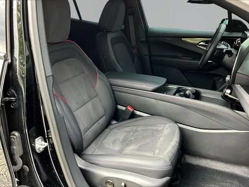 Used 2025 Chevrolet Blazer EV RS AWD/4WD image 25