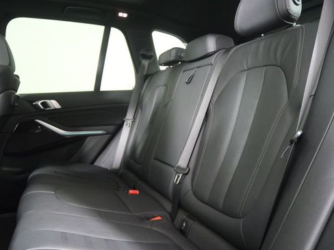 Used 2021 BMW X5 xDrive40i w/ Convenience Package image 16