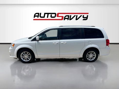 Used 2019 Dodge Grand Caravan SXT FWD image 4