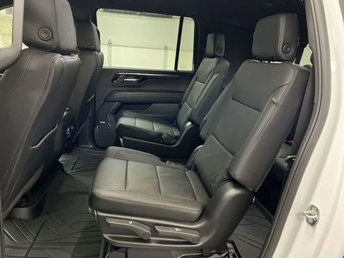 New 2026 Chevrolet Suburban LT w/ Comfort Package image 25