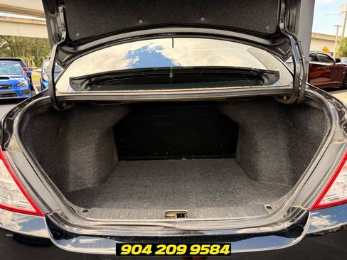 Used 2019 Nissan Versa S FWD image 25