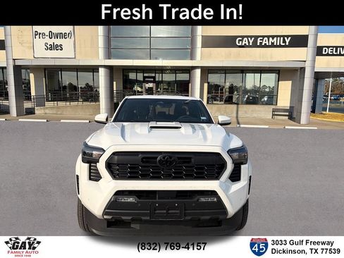 Used 2024 Toyota Tacoma TRD Sport w/ TRD Sport Upgrade Package RWD image 2