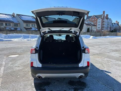 Certified 2022 Ford Escape SE w/ Convenience Package image 28