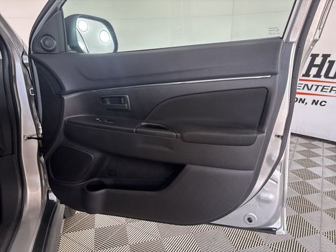 Used 2015 Mitsubishi Outlander Sport ES image 24