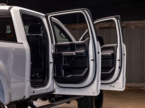 Used 2020 Ford F350 Platinum image 29