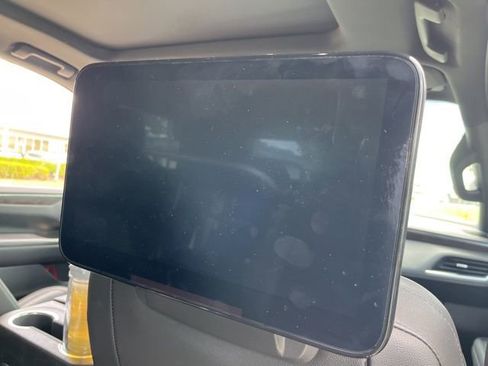 Used 2021 Chevrolet Tahoe Z71 w/ Rear Media and Nav Package image 5