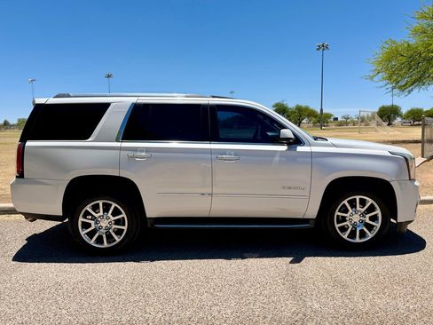 Used 2017 GMC Yukon Denali w/ Open Road Package AWD/4WD image 6