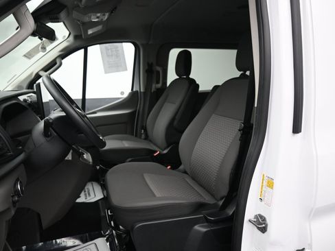 Used 2024 Ford Transit 350 XLT image 28